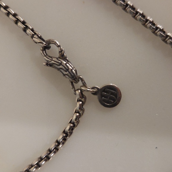 John Hardy Men's Sterling Silver Cross Pendant And 26 Inch Chain - Picture 3 of 8